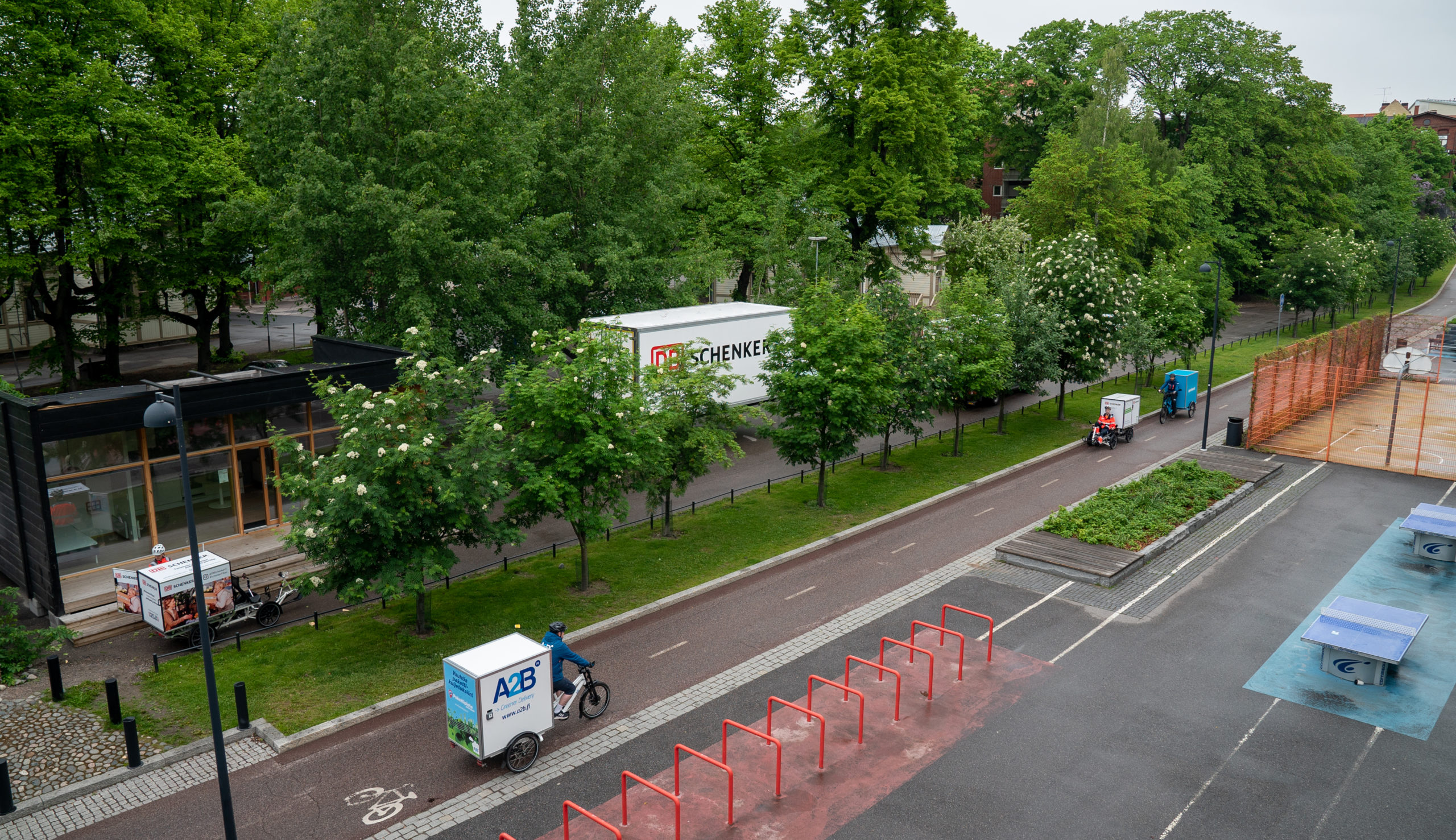 New CityHUB local distribution centre for low-emission parcel deliveries opening in Helsinki city centre